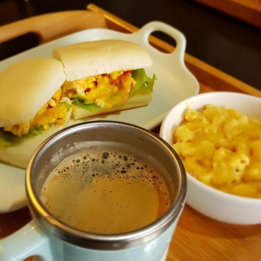 A Strange Day Hotel Seogwipo Ngoại thất bức ảnh