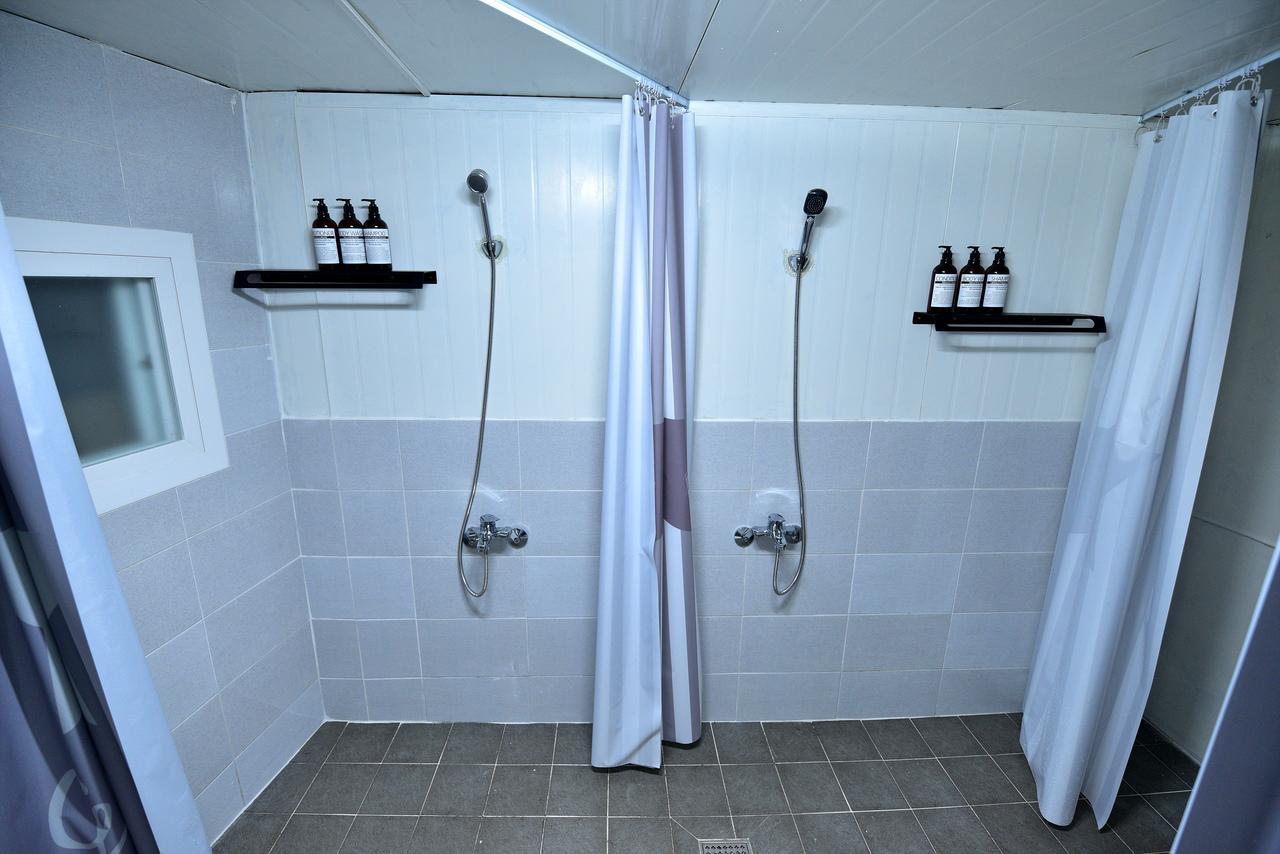 A Strange Day Hotel Seogwipo Ngoại thất bức ảnh